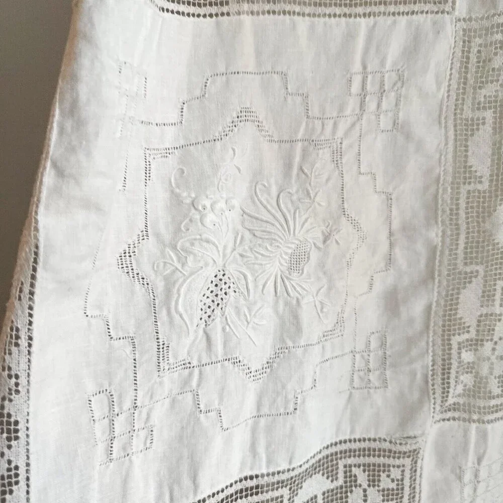 Vintage White Cotton Crochet Lace Embroidered Squares Table Covering Cloth